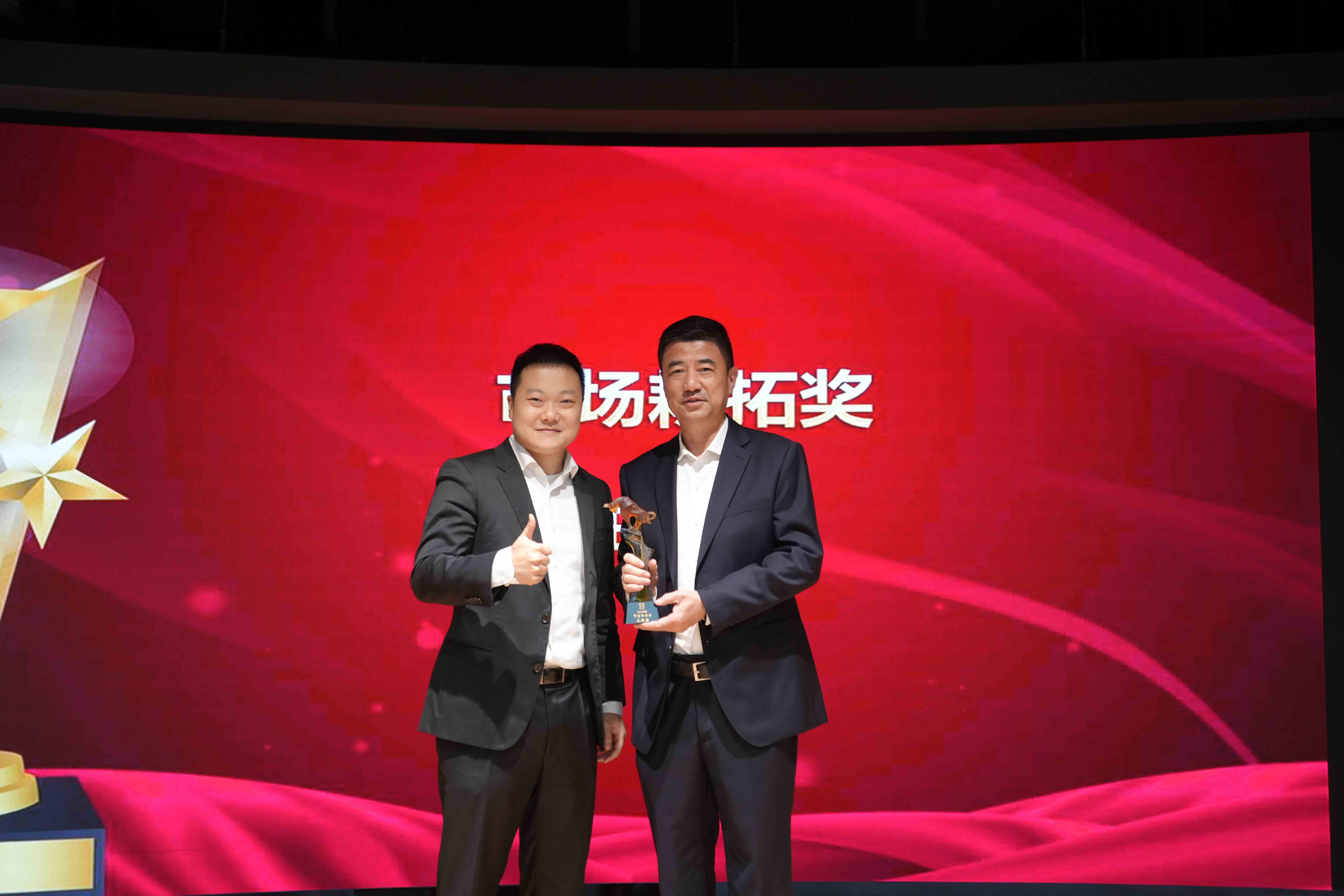 DSC02710.jpg DSC02710.jpg