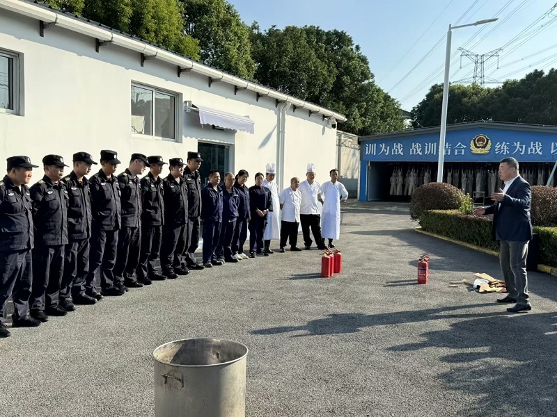 消防演練現(xiàn)場講解_百強物業(yè)公司