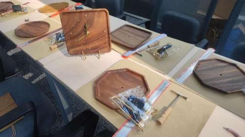 復(fù)古鐘表手工制作成品展示 復(fù)古鐘表手工制作成品展示_上海物業(yè)公司服務(wù)